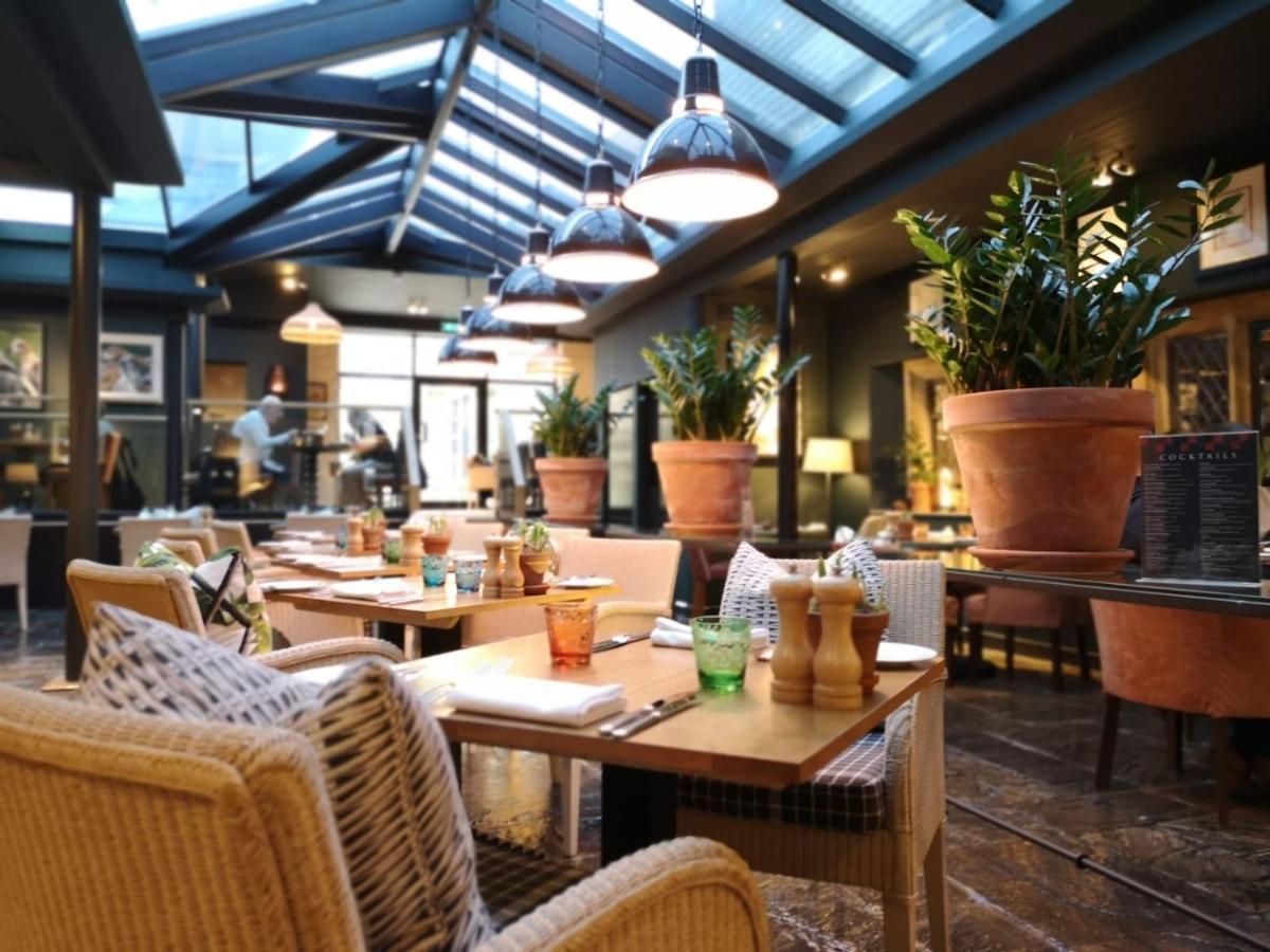 The Broadway Hotel Εξωτερικό φωτογραφία